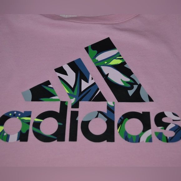 Youth girls Adidas shirts and shorts set, size S 7/8 - Picture 9 of 16